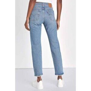LEVI’S Light Wash Wedgie Straight Jeans Size 2 Short NEW NWT